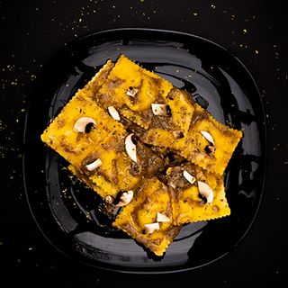 RAVIOLLI VITELLO CON TRUFA