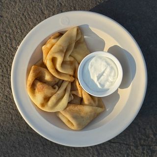 Crepes with sour cream