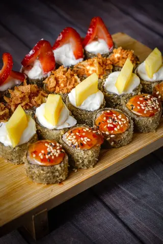 Hot Rolls Spicy