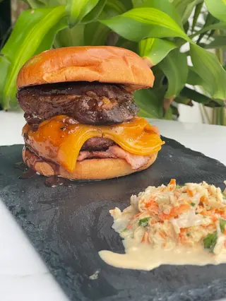 Hamburguesa Lacosti 