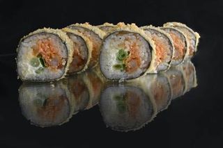 Shrimp Fried Sushi Roll (390g)