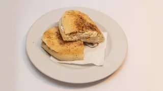 Sendvič sa pohovanom ćuretinom