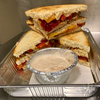 Club sandwich alla porchetta