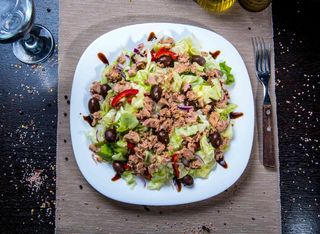 Insalata con tonno