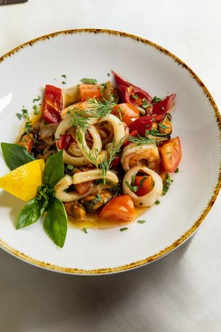 Пательня з морепродуктів "Морський фокстрот"