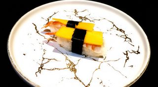 -225- Nigiri Ebi Mango 2pz