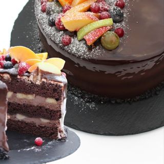 შოკოლადის ტორტი ბანანით (12 ნაჭრიანი)