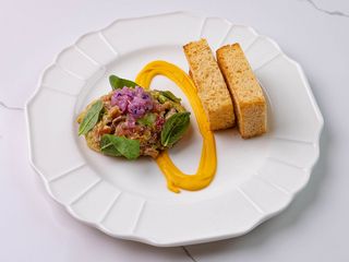 Тартар з лососем (190g)