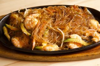 161 - Spaghetti di soia con gamberi piccante