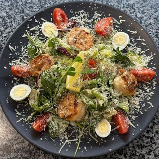 Теплий салат з креветками (245г)