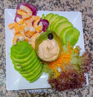 Aguacate Con Gambas