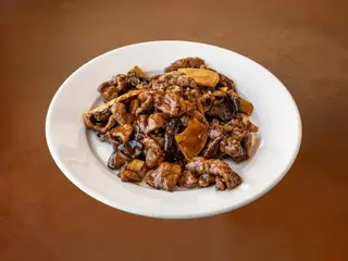 Ternera Con Bambús Y Setas