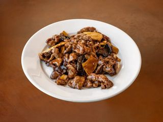 Ternera Con Bambús Y Setas