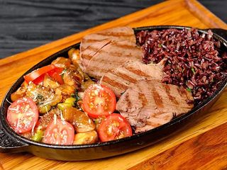 Пательня з телятиною (350 г)