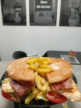 Campero De Pollo con patatas fritas