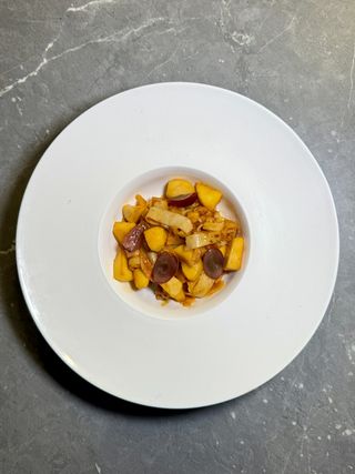 Млинці з карамелізованим яблуком