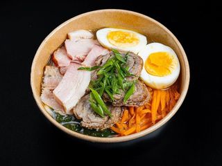 Рамен з яловичиною (430g)