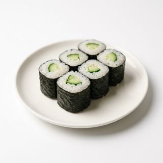 70.Hosomaki De Pepino (6 Pzas.)