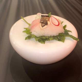 Special nigiri hamachi 2 pezzi