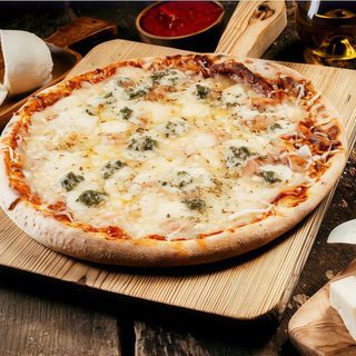 Pizza 4 Quesos (Mediana)