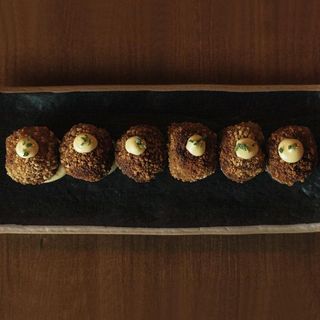 CROQUETAS VACA MADURADA SHITAKE(6 Unds)