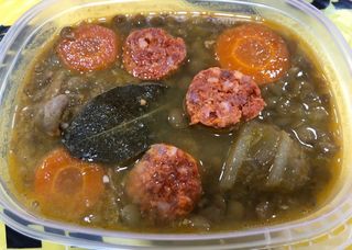 Ración De Lentejas Caseras (En Temporada)