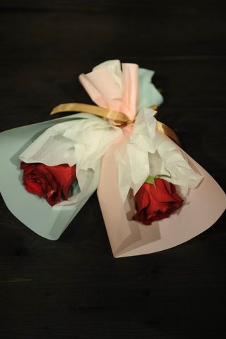 პრემიუმ ვარდი 2 ცალი