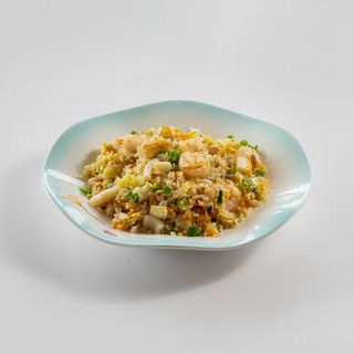 Orez cu fructe de mare