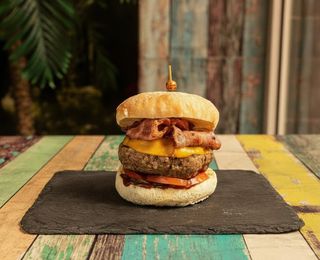 BBQ Bacon CheeseBurger