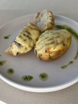 Картопля з копченим курячим філе та грибами, 250гр