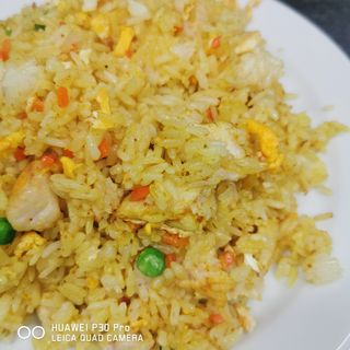 Arroz con pollo y curry