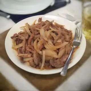 Ternera Con Cebolla
