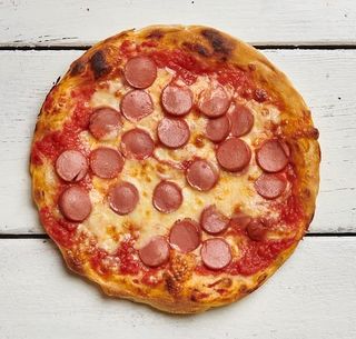 Pizza al tegamino wurstel