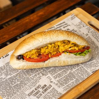 Сандвич с пиле Коронейшън