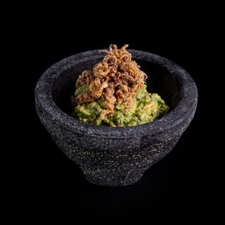 Guacamole con chipirones a la andaluza