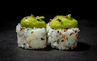 405. Salmone avocado