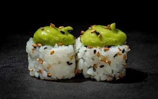 405. Salmone avocado