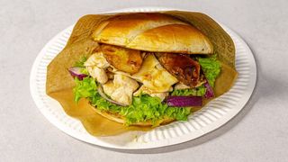 Pohovano belo meso u lepinji