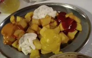 Patatas 5 Salsas