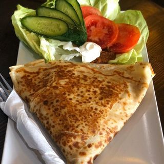 Crêpe Jambon Fromage Champignons & Sauce Blanches