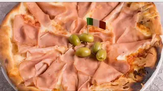Pizza Vesuvio