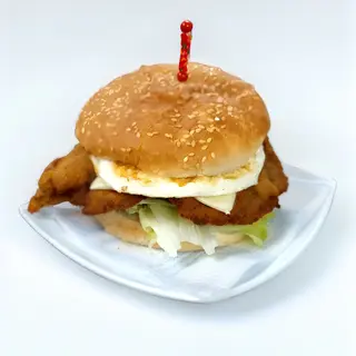 SANDWICH MILANESA DE POLLO COMPLETA