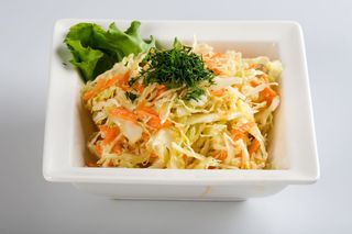 Salata de varza alba proaspata cu morcov