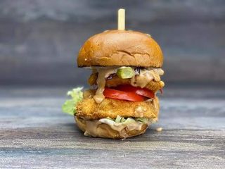 Famous Crunchy chicken burger