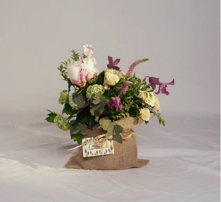 Saquito De Arpillera Con Flores