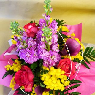 bouquet misto primavera medio con mimosa