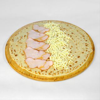 Палачинка с пуешко филе и кашкавал (40см/220г)