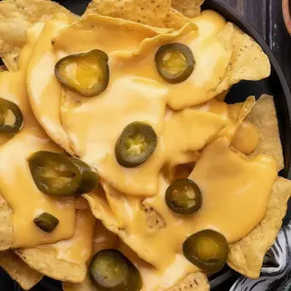 CHEESE NACHOS