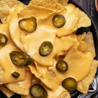 CHEESE NACHOS