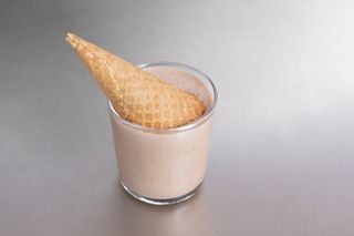 Шоколадний мілкшейк, 240 мл